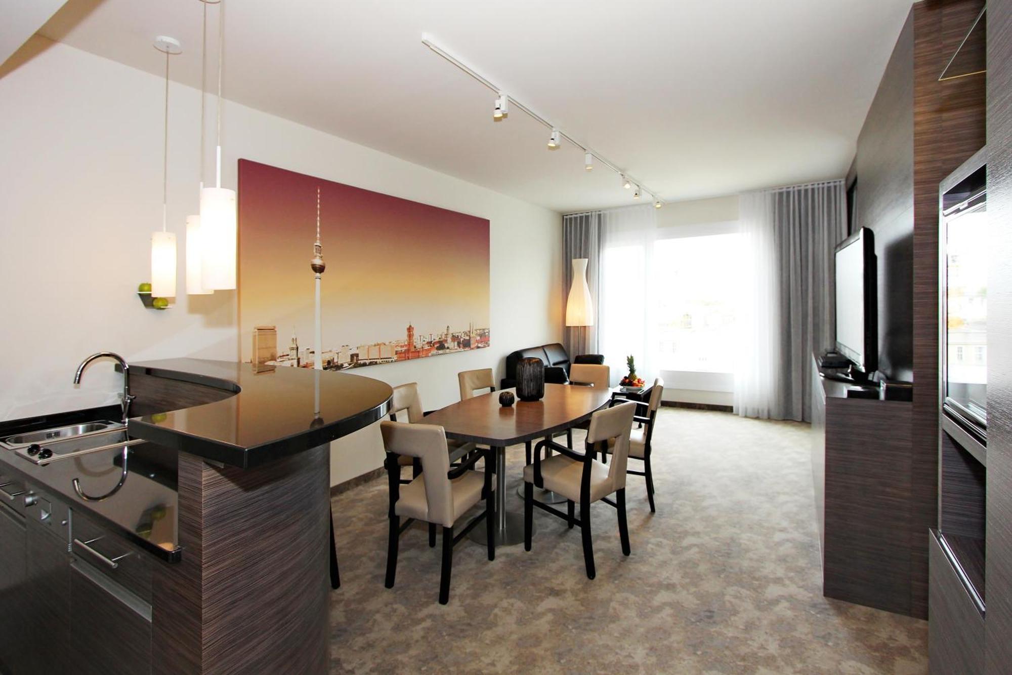 Arcotel John F - Am Gendarmenmarkt Hotel 4*