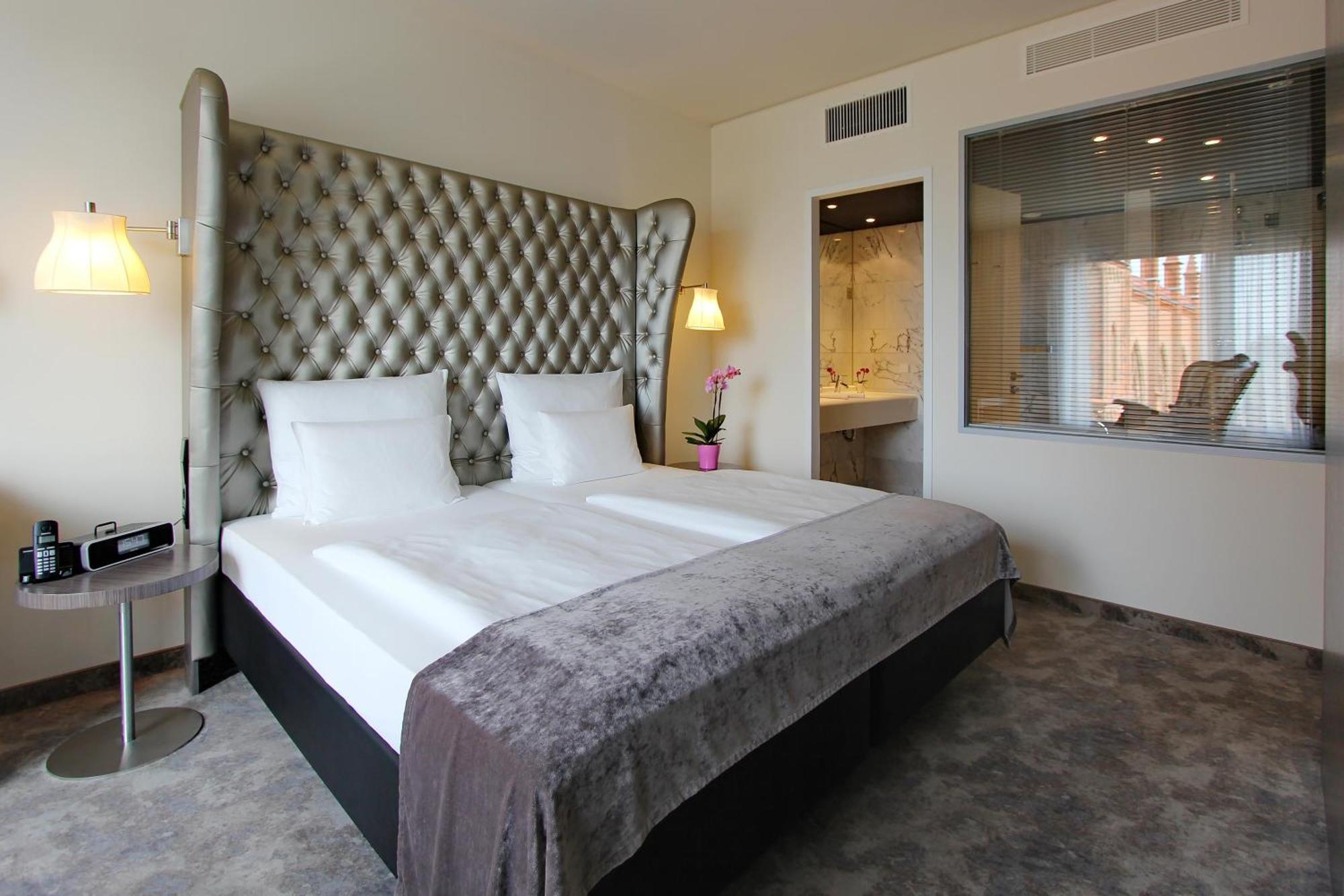 Arcotel John F - Am Gendarmenmarkt 4* Berlin